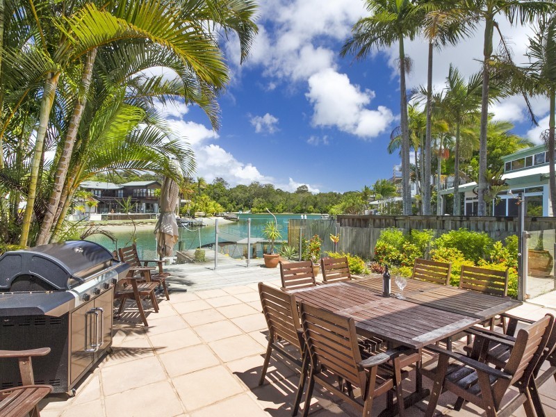 15 Cooran Court, Noosa Heads QLD 4567