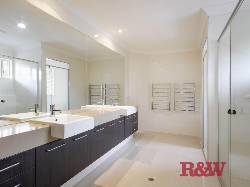 13 Banksia Avenue, Noosa Heads QLD 4567