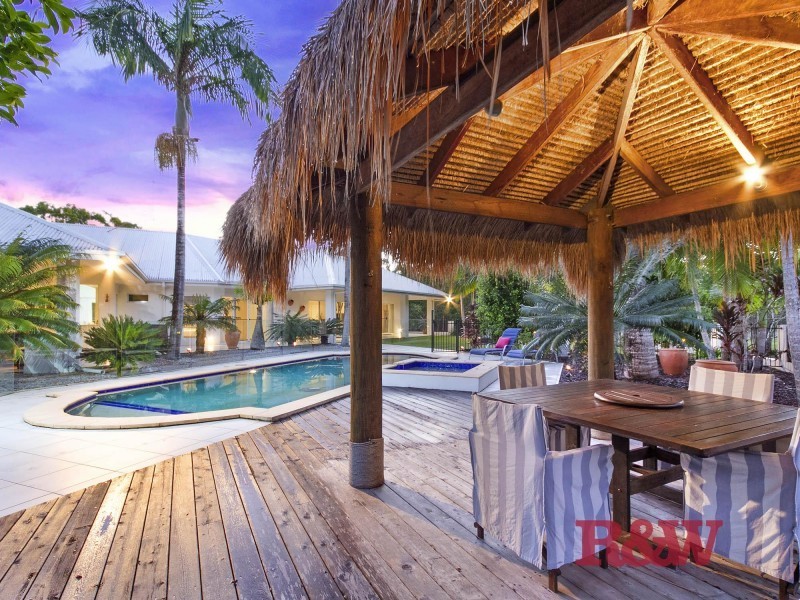 254 Illoura Place, Cooroibah QLD 4565