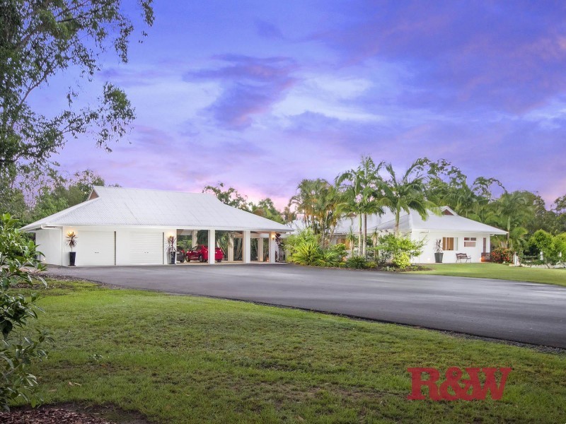 254 Illoura Place, Cooroibah QLD 4565