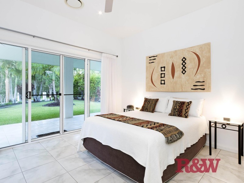 254 Illoura Place, Cooroibah QLD 4565