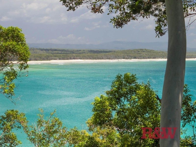 7 Allambi Rise, Noosa Heads QLD 4567
