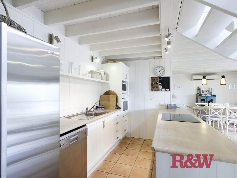 26 Nairana Rest, Noosa Heads QLD 4567