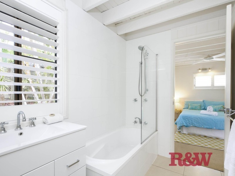 26 Nairana Rest, Noosa Heads QLD 4567