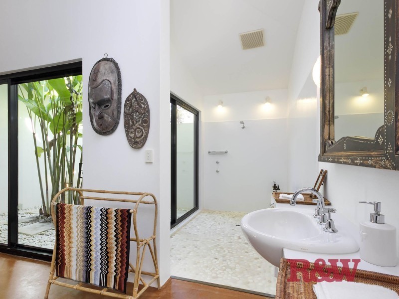261 Dath Henderson Road, Tinbeerwah QLD 4563