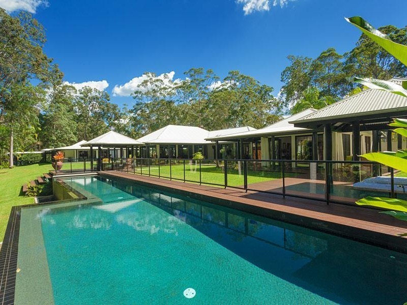 261 Dath Henderson Road, Tinbeerwah QLD 4563