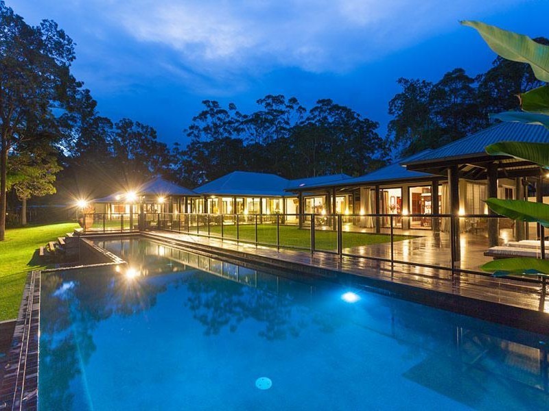 261 Dath Henderson Road, Tinbeerwah QLD 4563