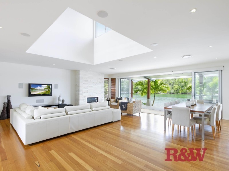 61 Wyuna Drive, Noosa Heads QLD 4567