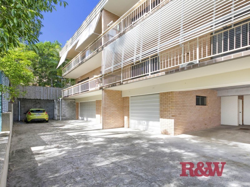 1 /’Nattai’ 26 Katharina Street, Noosa Heads QLD 4567