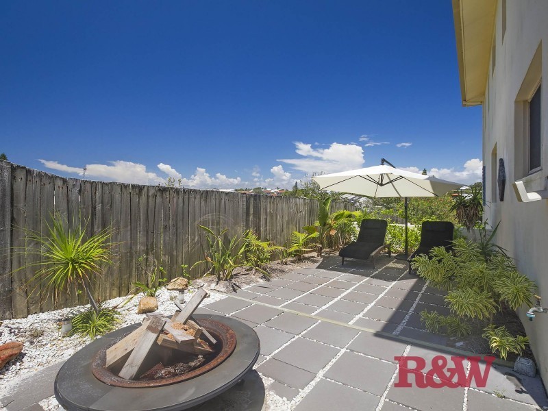 Apt 6/14 Sobraon Street, Sunrise Beach QLD 4567