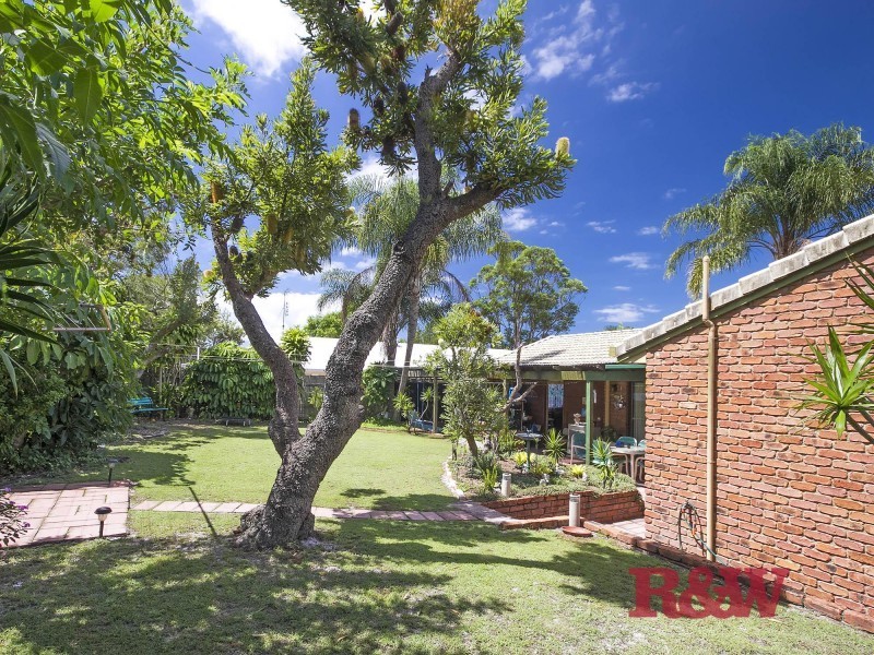 12 Tarina Street, Noosa Heads QLD 4567