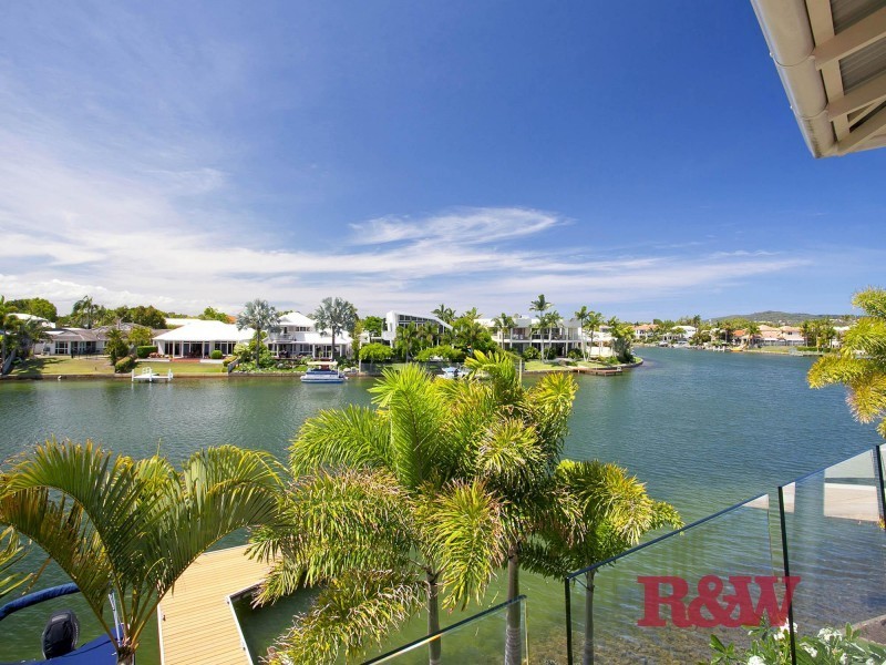 18 Topsails Place, Noosa Waters QLD 4566