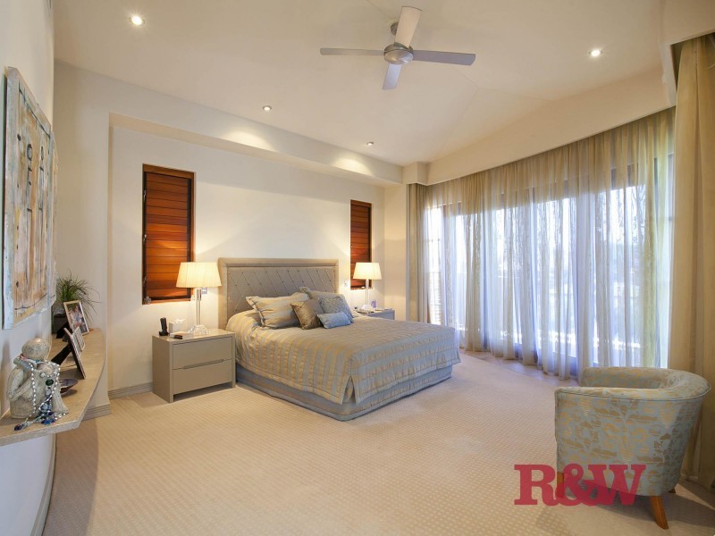 18 Topsails Place, Noosa Waters QLD 4566