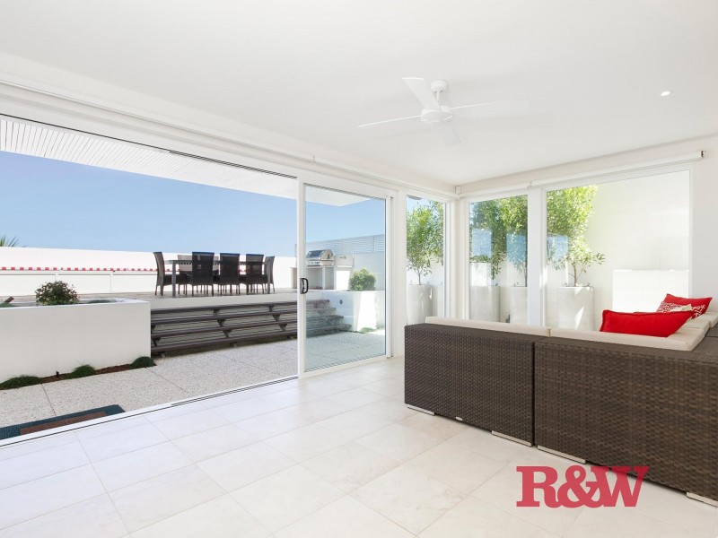 17 The Esplanade, Sunshine Beach QLD 4567