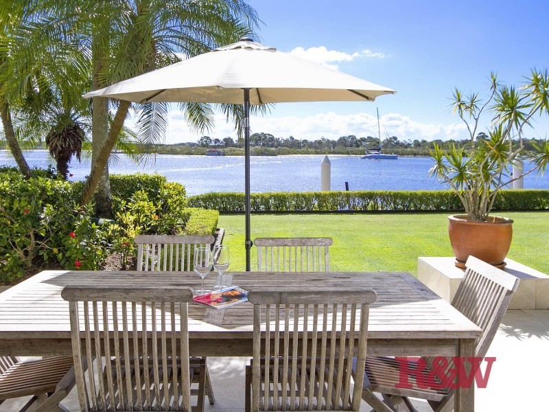 4/4 ‘Noosa Quays’  Quamby Place, Noosa Heads QLD 4567