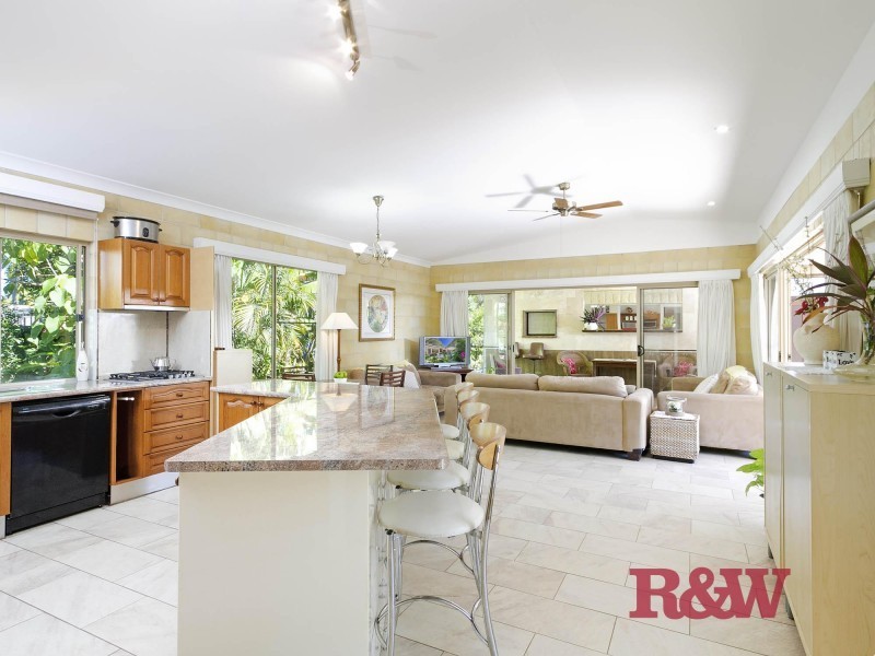 9 Poinciana Avenue, Tewantin QLD 4565