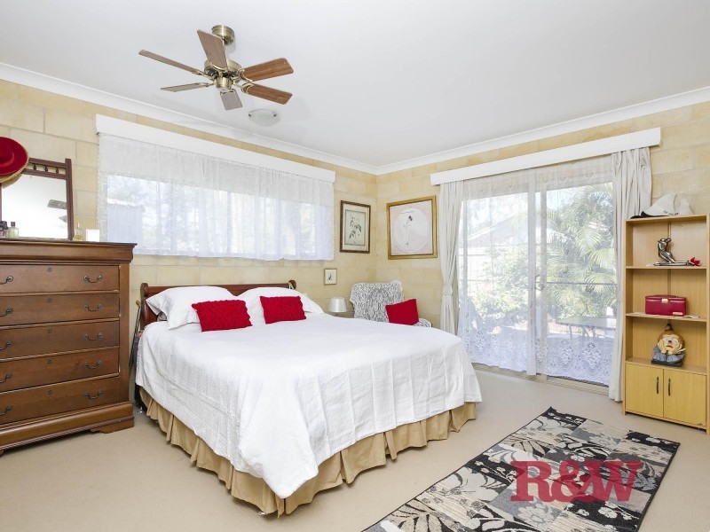 9 Poinciana Avenue, Tewantin QLD 4565