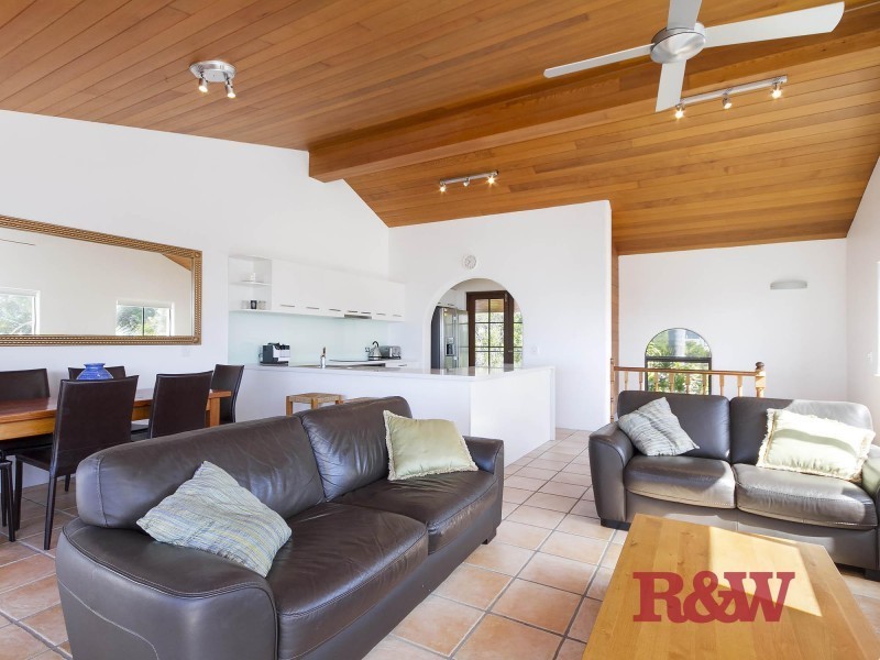 1/’Colonades’ 23 Crank Street, Sunshine Beach QLD 4567