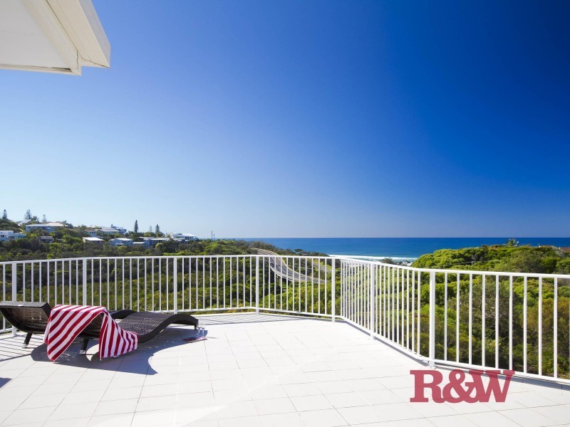 6 Caribbean Court, Castaways Beach QLD 4567