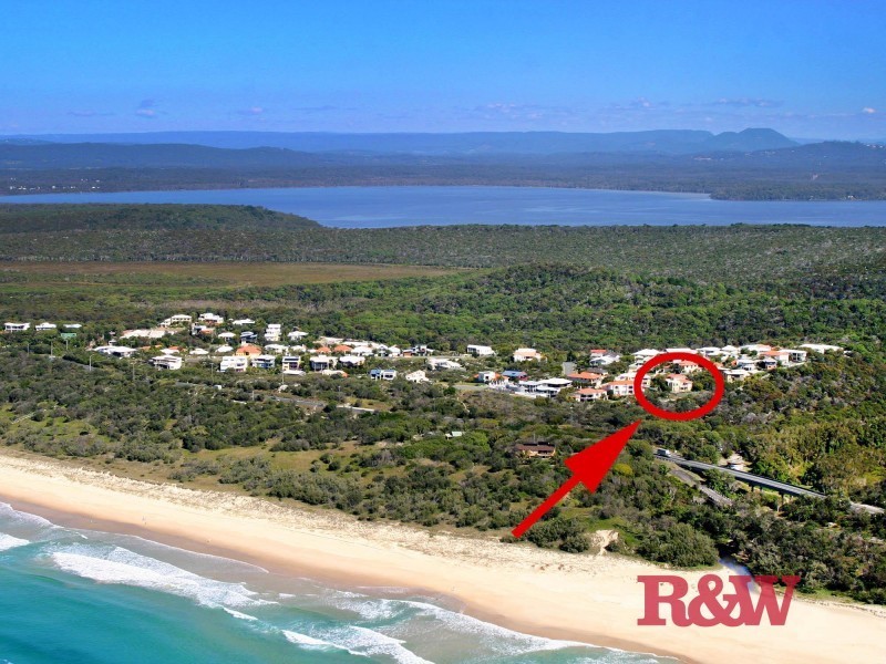 6 Caribbean Court, Castaways Beach QLD 4567