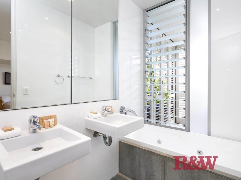 27/37 ‘The Rise’ Noosa Drive, Noosa Heads QLD 4567