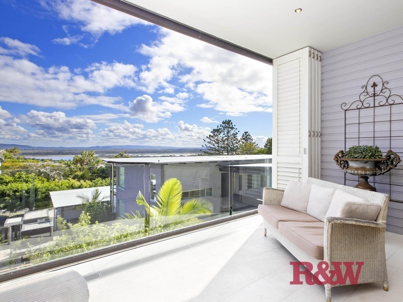 27/37 ‘The Rise’ Noosa Drive, Noosa Heads QLD 4567