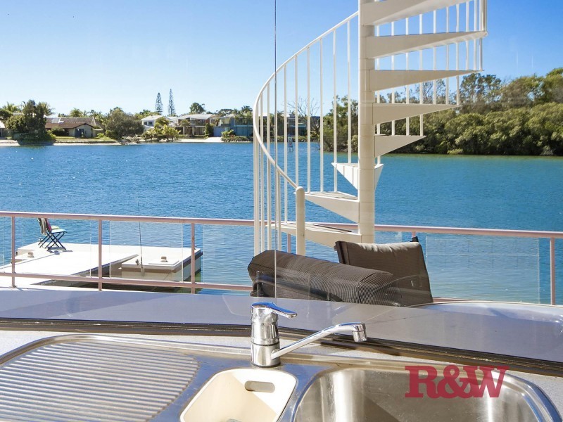 33 Wyuna Drive, Noosa Heads QLD 4567