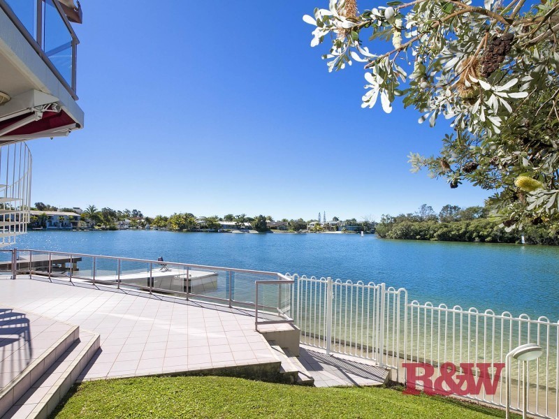 33 Wyuna Drive, Noosa Heads QLD 4567