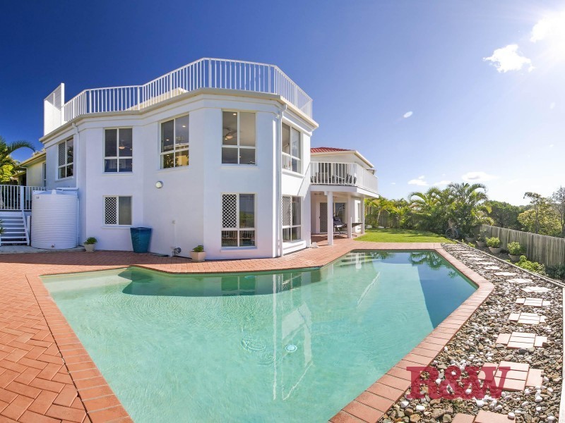 6 Caribbean Court, Castaways Beach QLD 4567