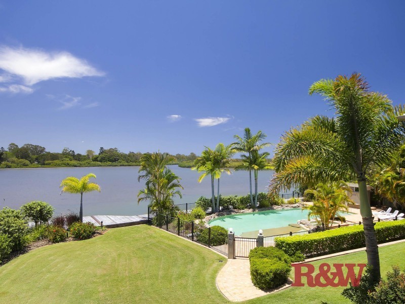 15/’Noosa River Quays’  Blakesley St, Tewantin QLD 4565