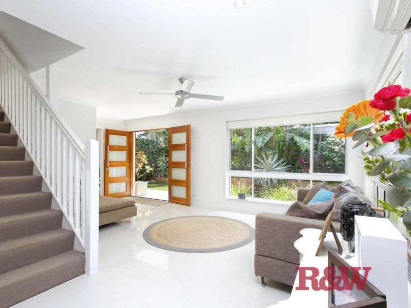 14 Wavecrest Drive, Castaways Beach QLD 4567
