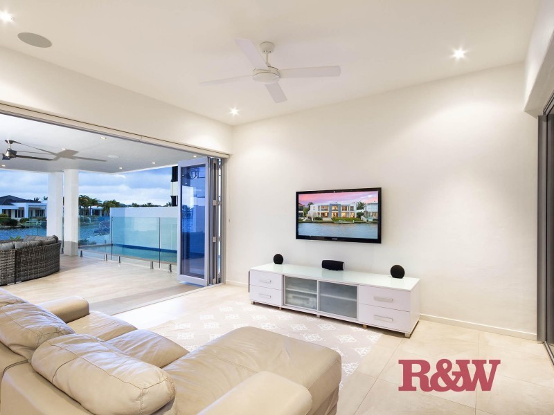19 Waterside Court, Noosa Waters QLD 4566