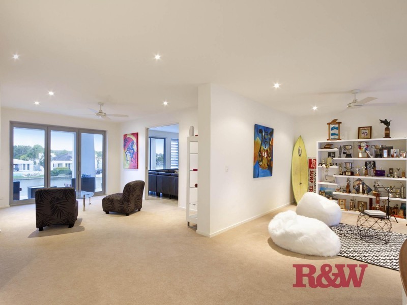 19 Waterside Court, Noosa Waters QLD 4566