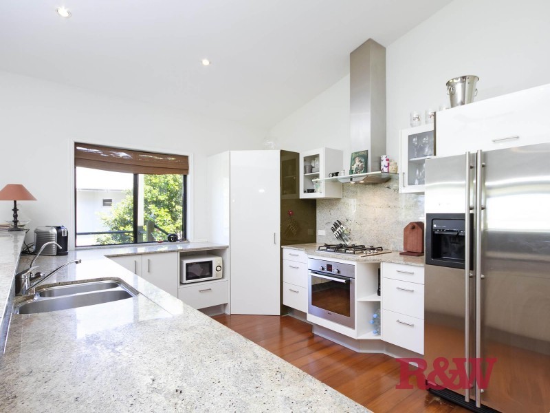 16 Viewland Drive, Noosa Heads QLD 4567