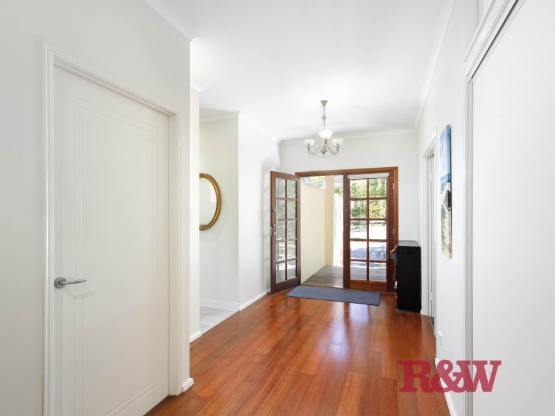 16 Viewland Drive, Noosa Heads QLD 4567