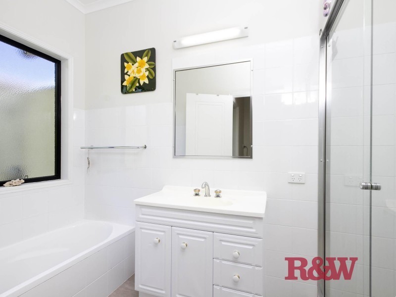 16 Viewland Drive, Noosa Heads QLD 4567