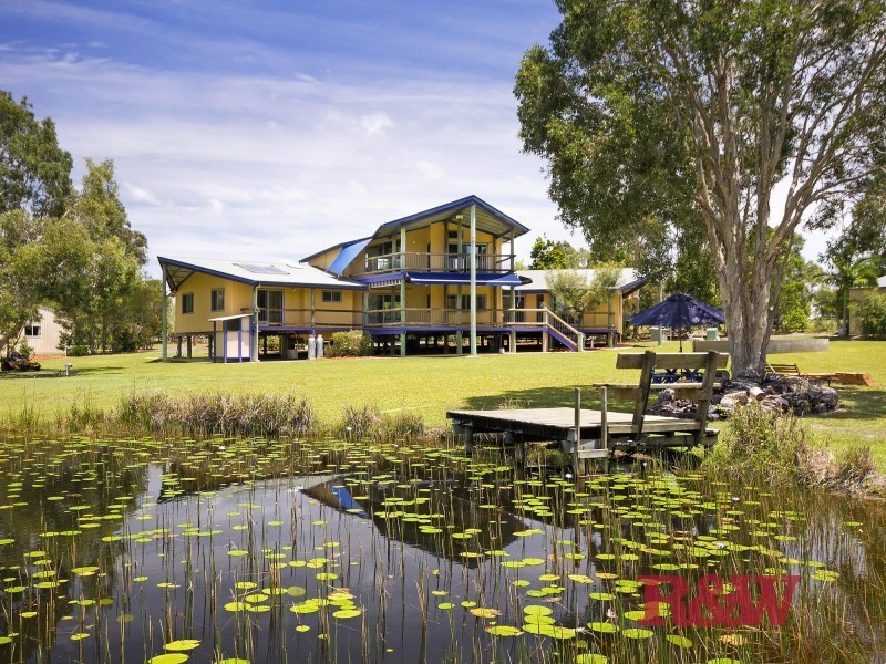 4 Amaroo Place, Cooroibah QLD 4565