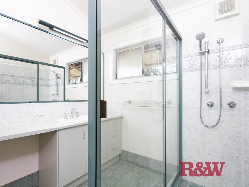 4 Amaroo Place, Cooroibah QLD 4565