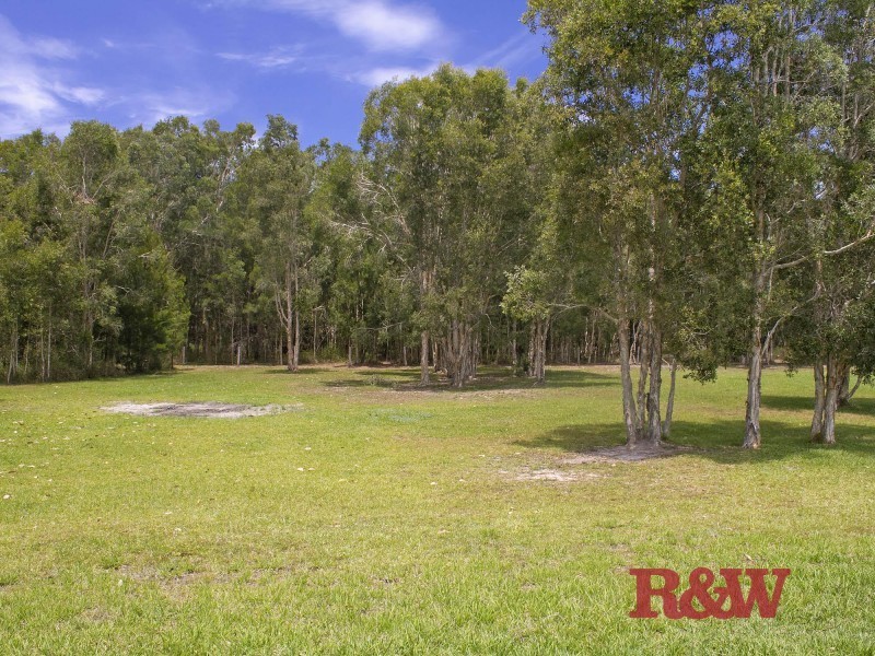 4 Amaroo Place, Cooroibah QLD 4565