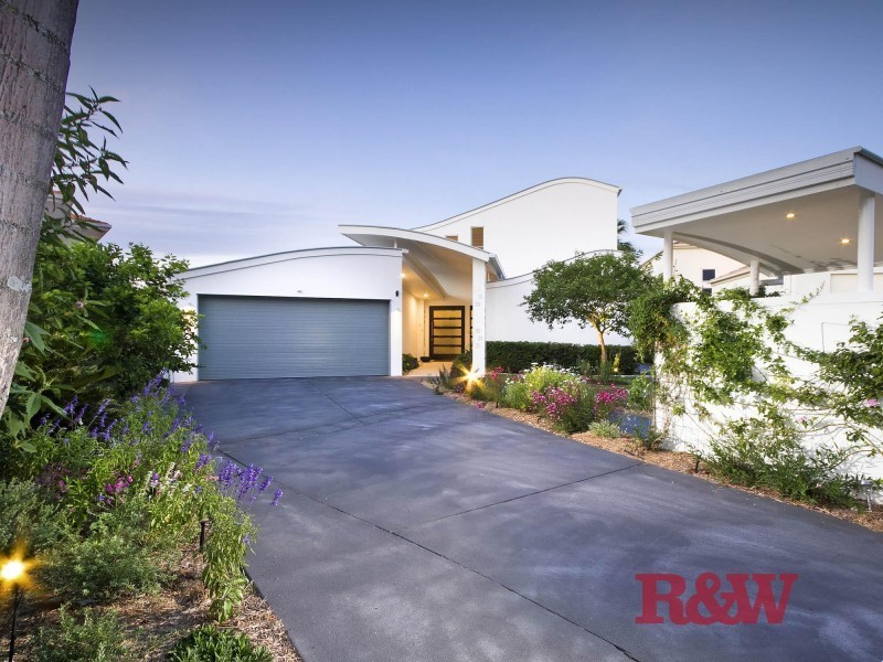 37 Masthead Quay, Noosa Waters QLD 4566
