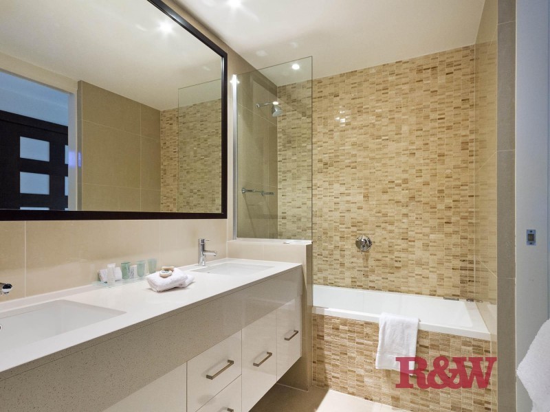 21/49 ‘On The Beach’ Hastings Street, Noosa Heads QLD 4567