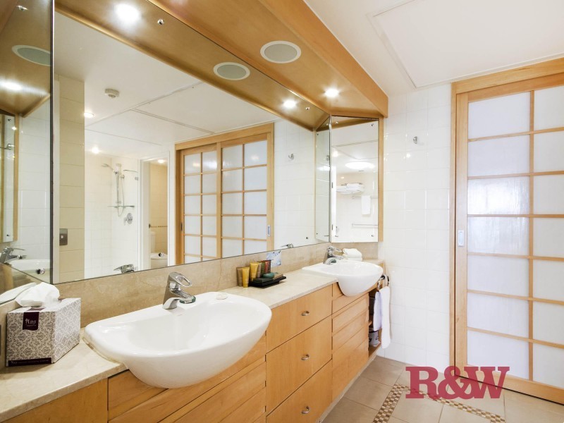 101.102/25  ‘Tingirana’ Hastings Street, Noosa Heads QLD 4567