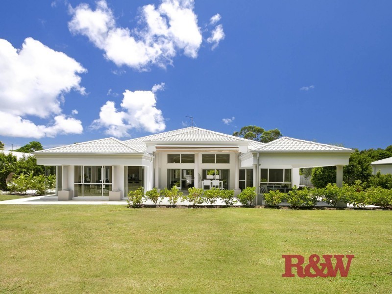 7 Habitat Place, Noosa Heads QLD 4567