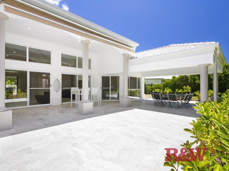 7 Habitat Place, Noosa Heads QLD 4567