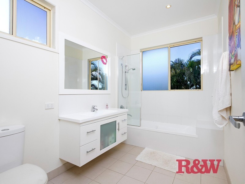 21 Shipyard Circuit, Noosa Waters QLD 4566