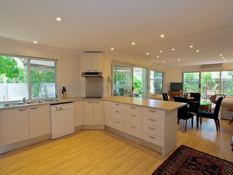 2/144 ‘Noosa Riviera’ Noosa Parade, Noosaville QLD 4566