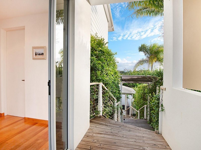 2 Driftwood Drive, Castaways Beach QLD 4567
