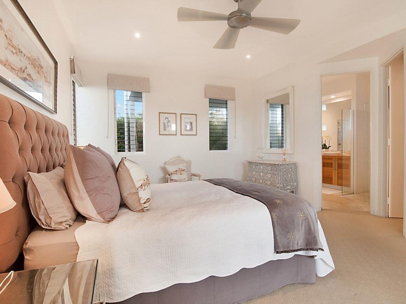 2 Driftwood Drive, Castaways Beach QLD 4567