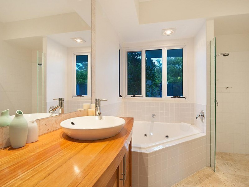 2 Driftwood Drive, Castaways Beach QLD 4567