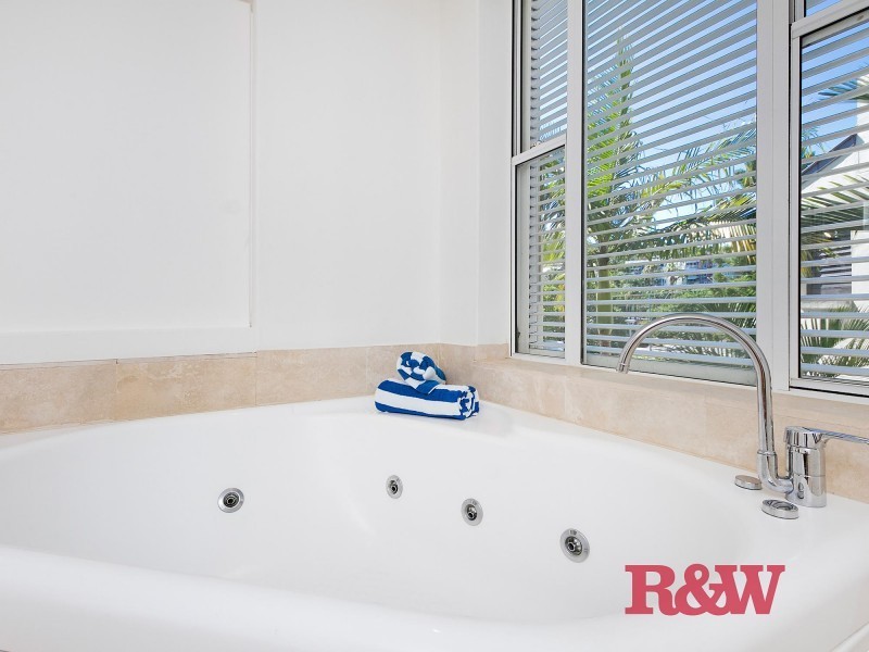 403/16 ‘Noosa Blue Resort’ Noosa Drive, Noosa Heads QLD 4567